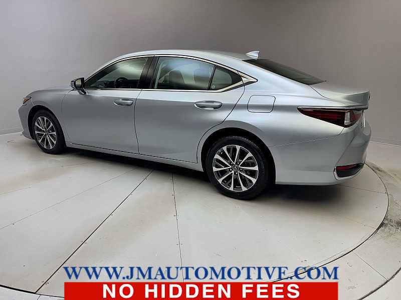 Used 2023 Lexus ES 250 w/ Premium Package image 3