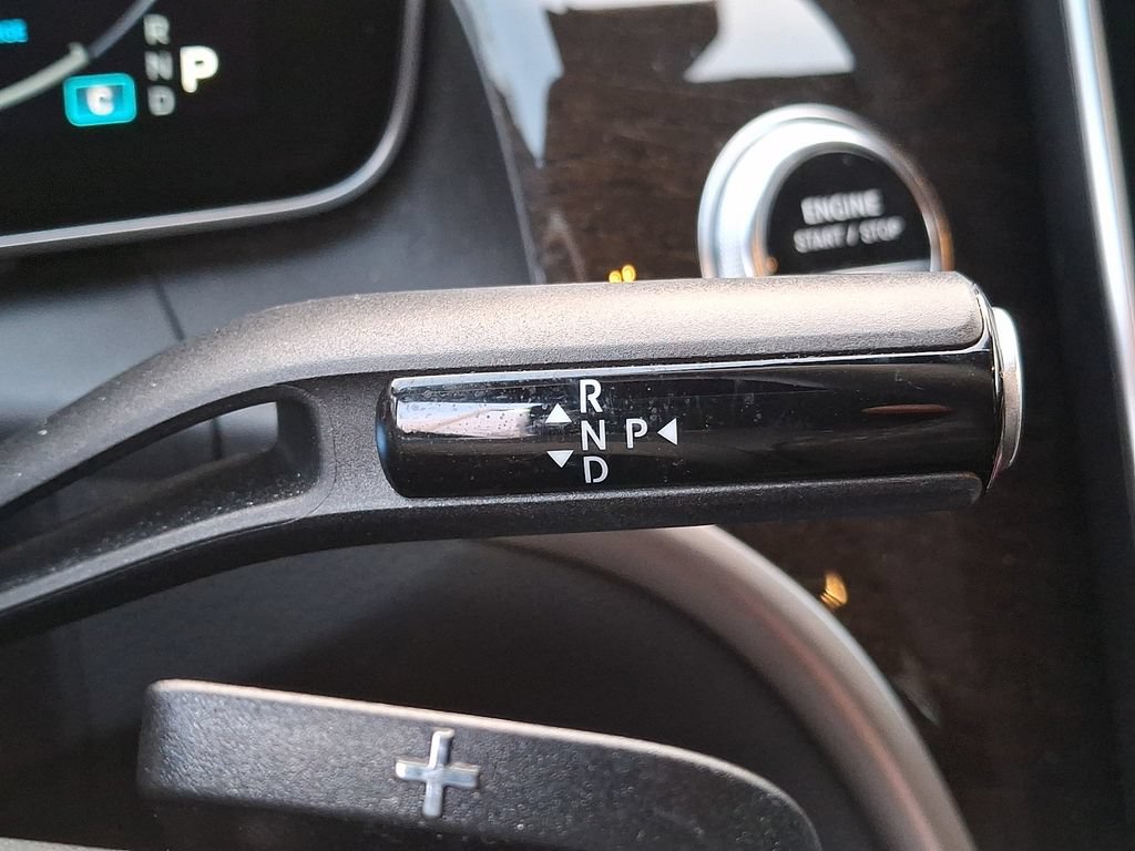 Used 2023 Mercedes-Benz GLC 300 4MATIC image 11