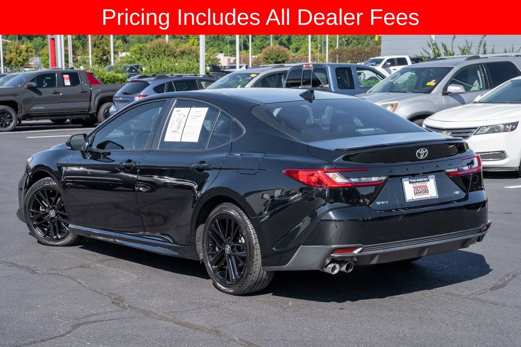 Used 2025 Toyota Camry SE w/ Convenience Package FWD image 3