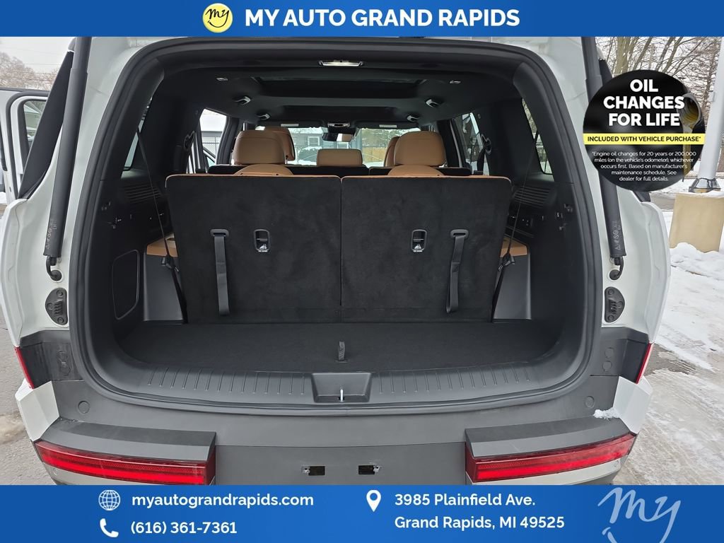 Used 2025 Hyundai Santa Fe Limited image 38