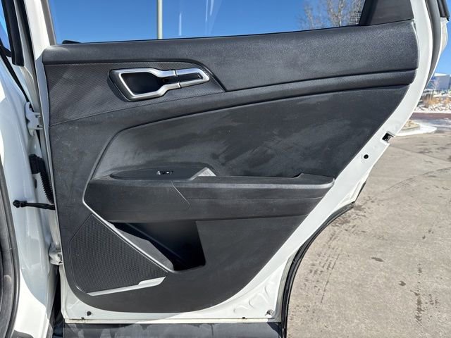 Used 2024 Kia Sportage LX image 13