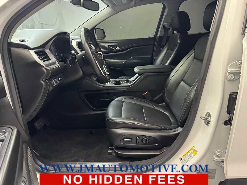 Used 2020 GMC Acadia SLT w/ Driver Alert Package II image 13