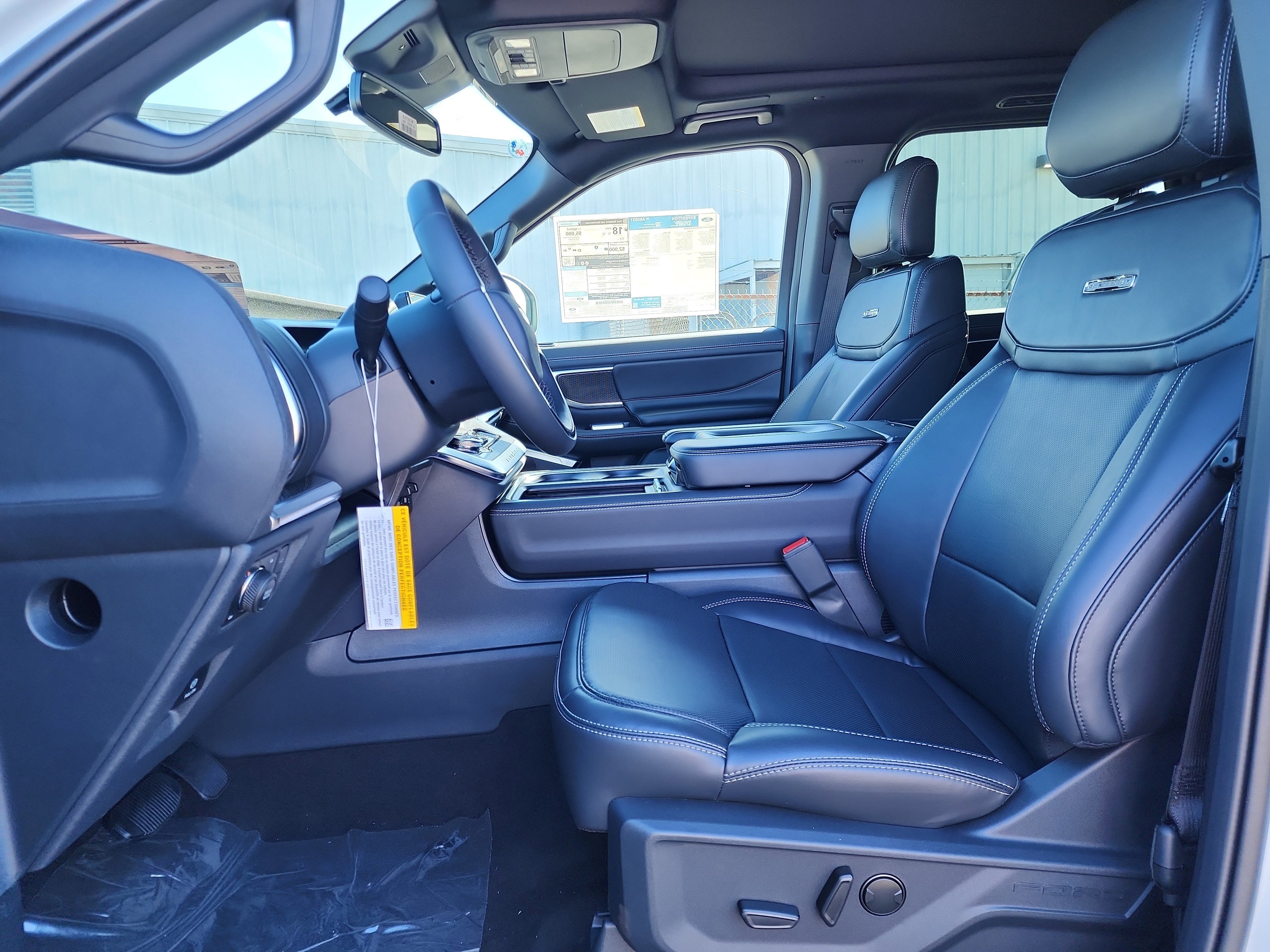 New 2025 Ford Expedition Platinum image 6