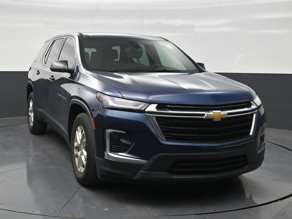 Used 2023 Chevrolet Traverse LS FWD image 7
