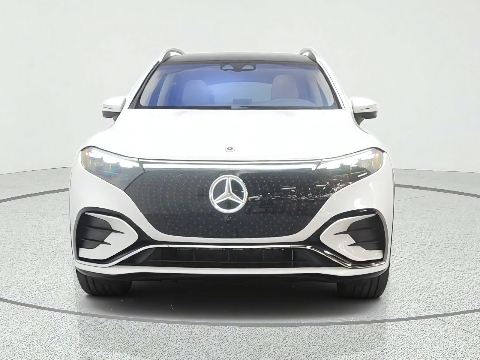 New 2027 Mercedes-Benz EQS 400 4MATIC SUV image 2