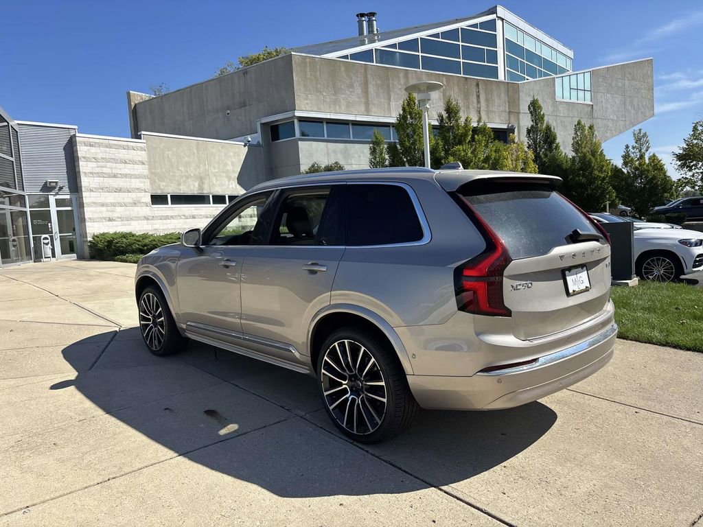 New 2026 Volvo XC90 B6 Plus w/ Protection Package Premier image 5