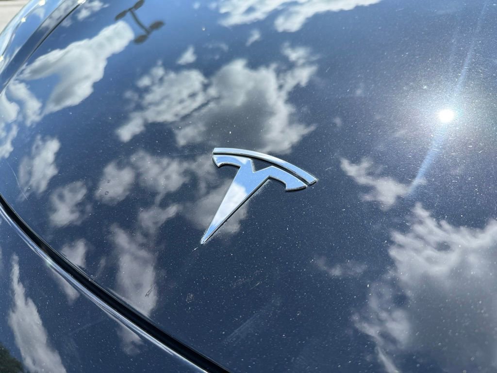 Used 2018 Tesla Model 3 Long Range RWD image 6
