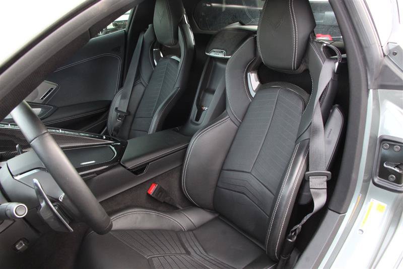 Used 2023 Chevrolet Corvette Stingray Preferred Cpe w/ Z51 Performance Package RWD image 13