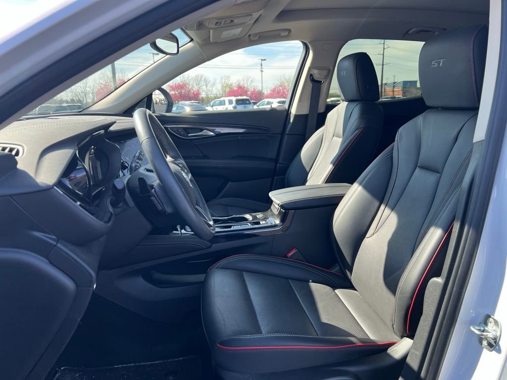 Used 2023 Buick Envision Essence w/ Sport Touring Package image 8