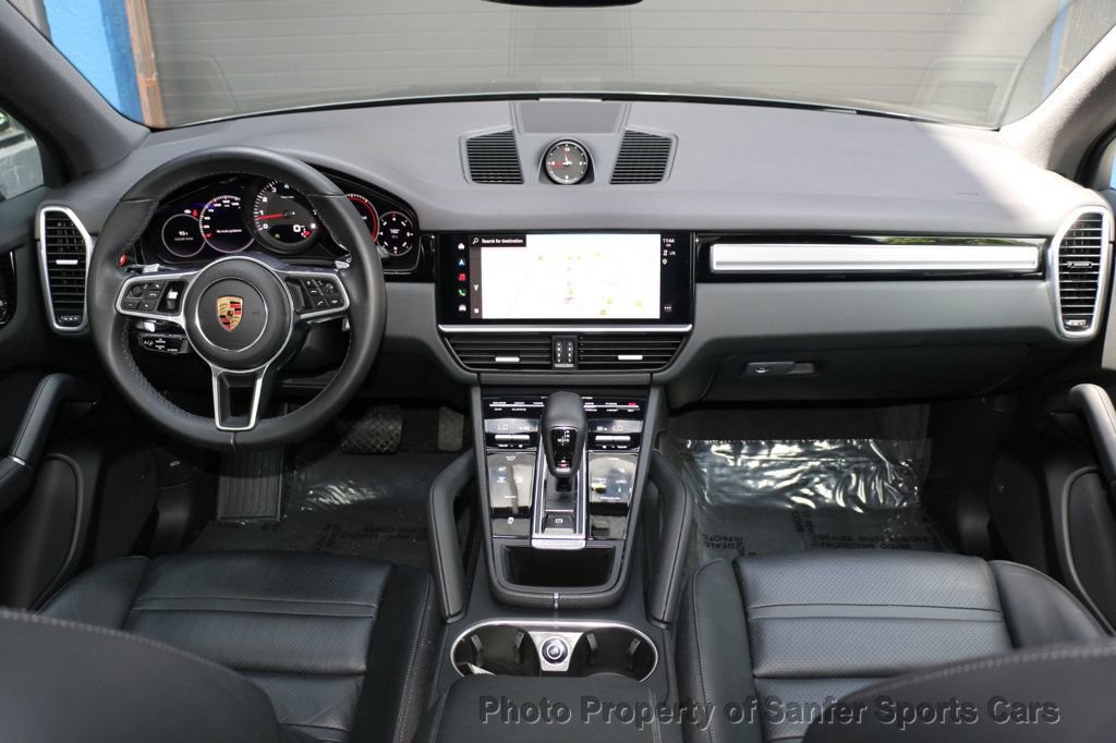 Used 2022 Porsche Cayenne Platinum Edition AWD/4WD image 23