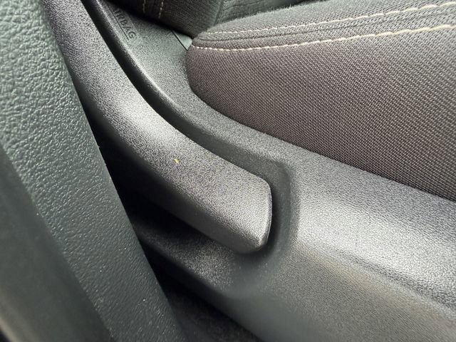 Used 2023 Nissan Rogue SV image 28