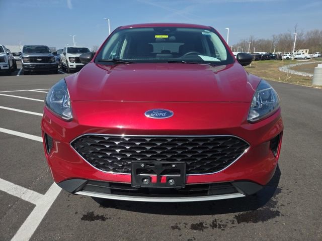 Used 2022 Ford Escape SE FWD image 3