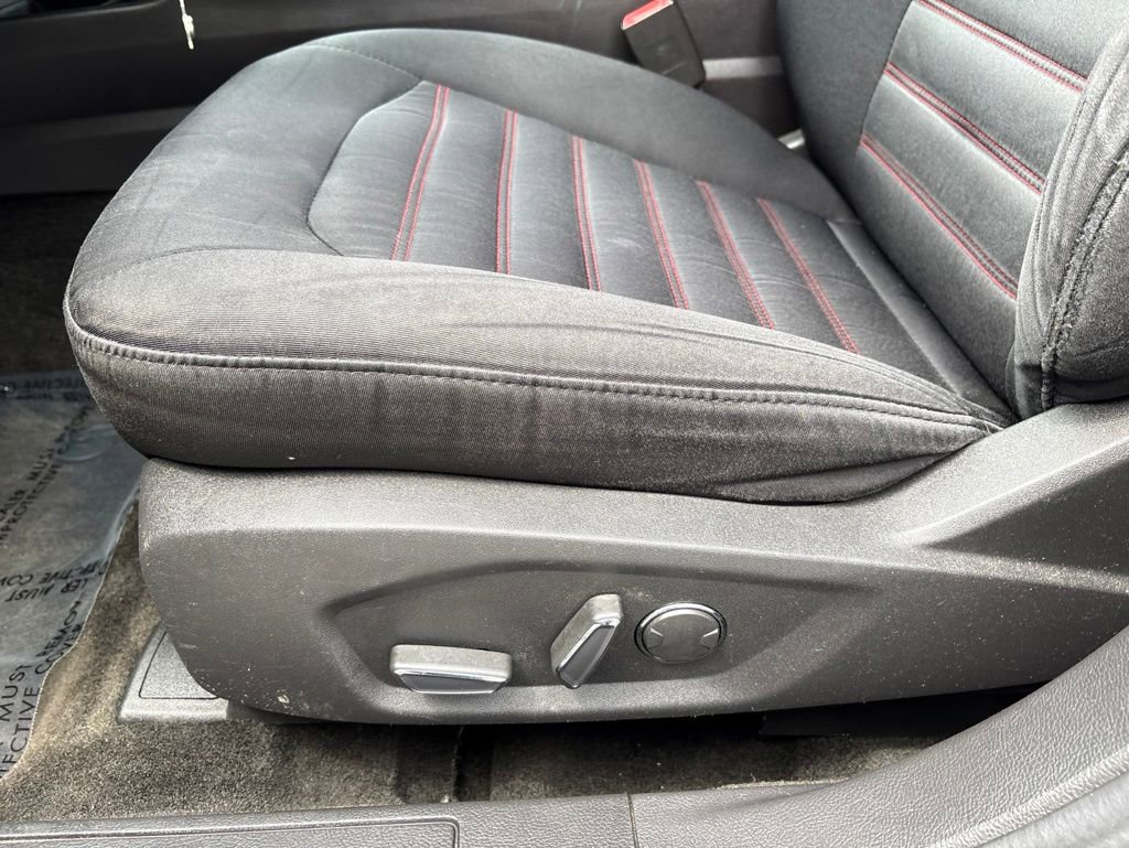 Used 2016 Ford Fusion SE FWD image 16