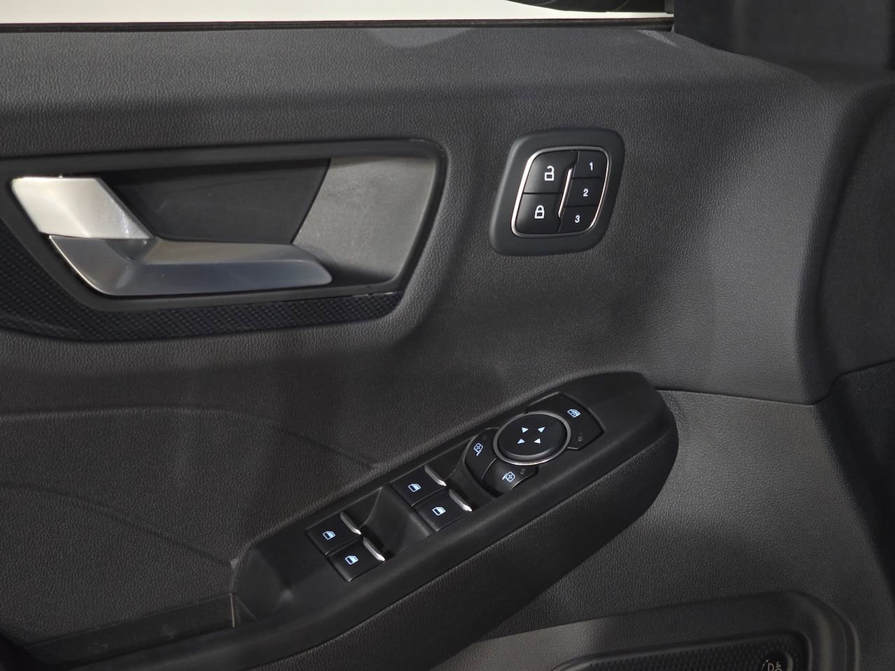 Used 2023 Ford Escape ST-Line Select w/ Tech Pack #2 image 22