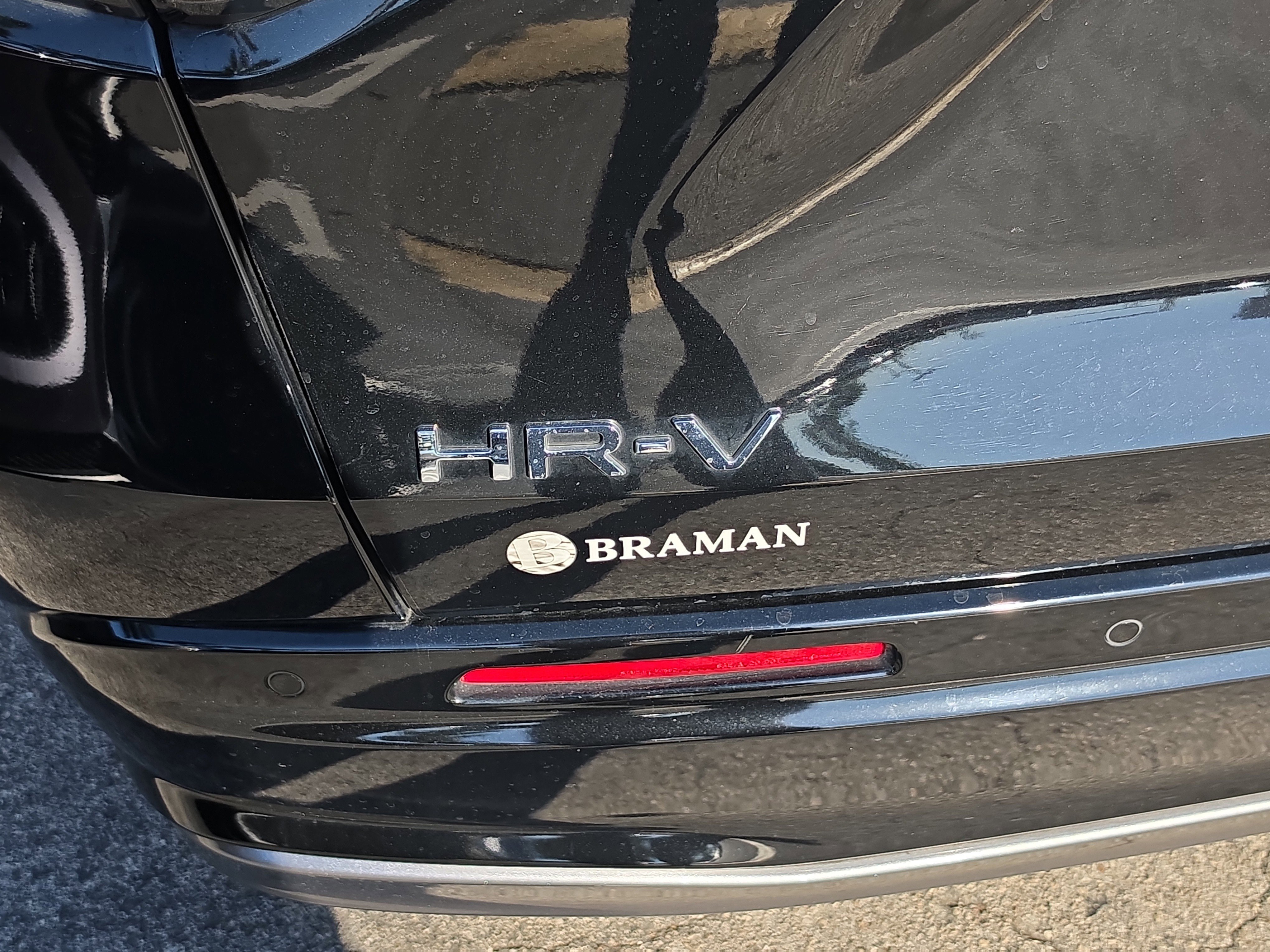 Certified 2024 Honda HR-V EX-L image 5