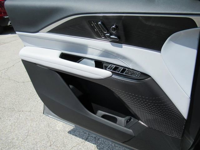 New 2025 Cadillac Lyriq Luxury image 26