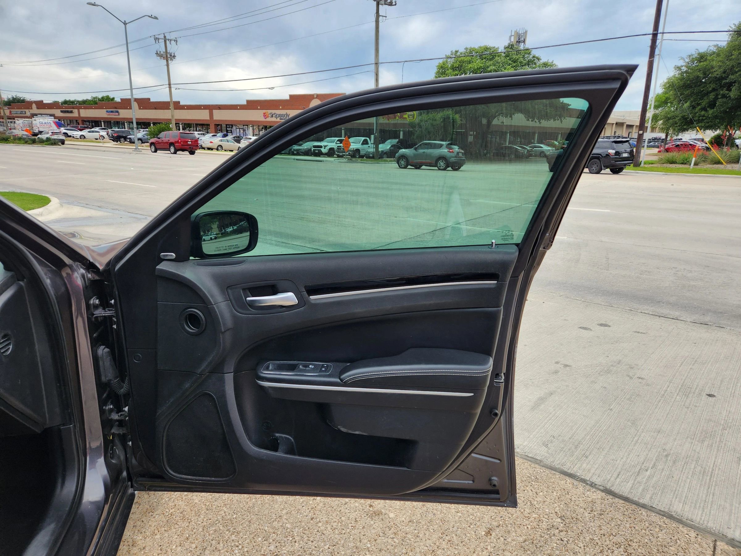 Used 2019 Chrysler 300 S image 15