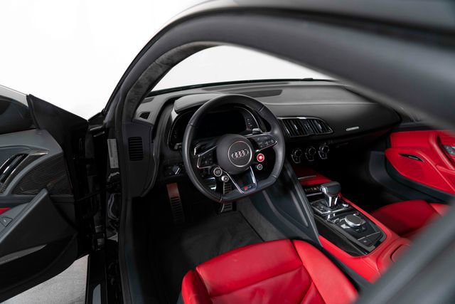 Used 2018 Audi R8 V10 plus image 16