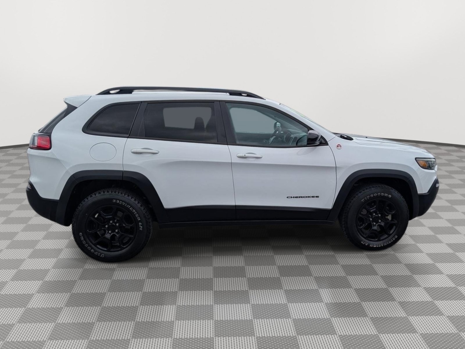 Used 2022 Jeep Cherokee Trailhawk w/ Sound & Nav Group AWD/4WD image 6