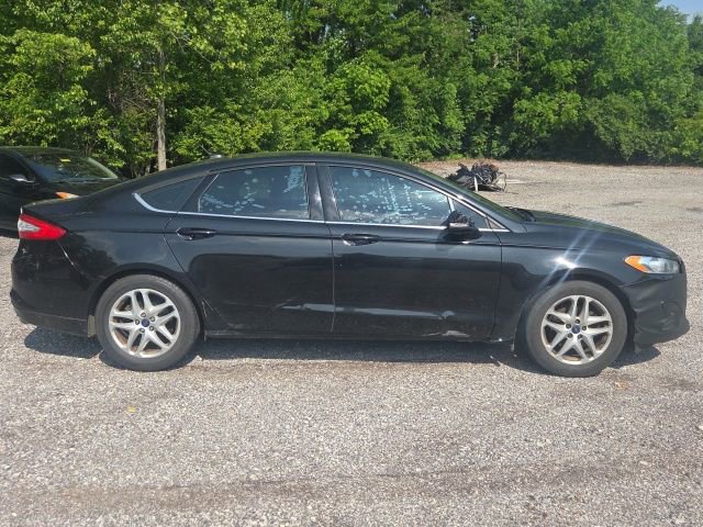 Used 2014 Ford Fusion SE FWD image 5
