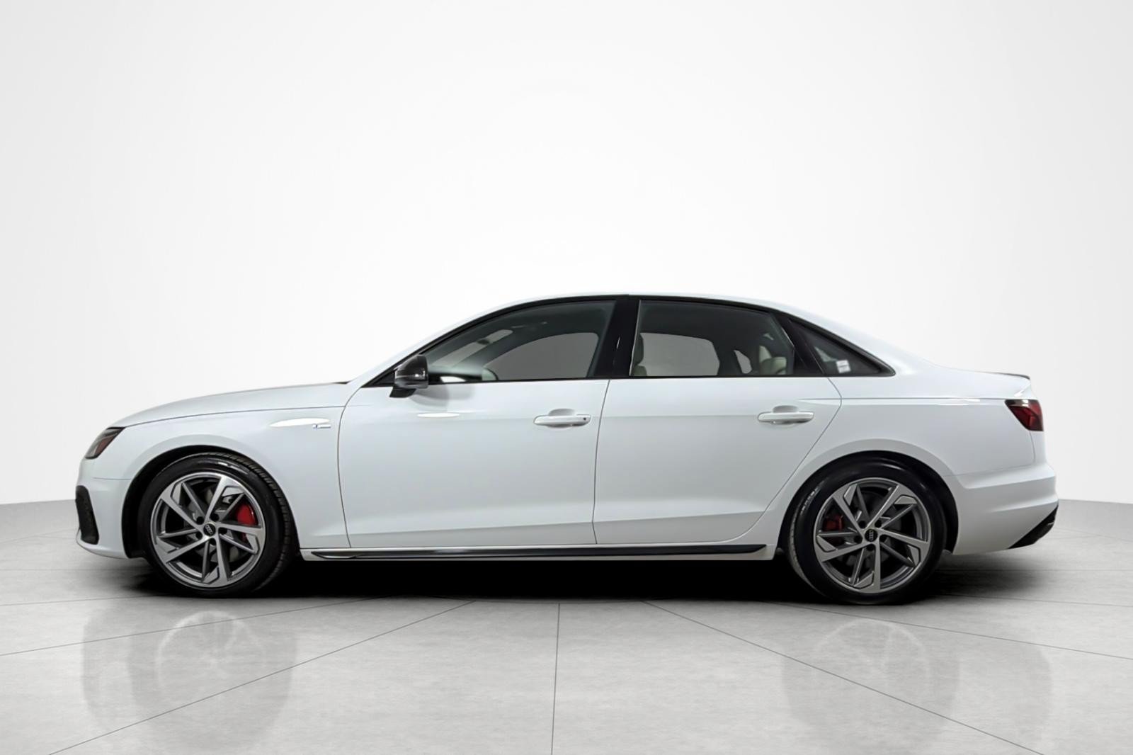 Used 2023 Audi A4 2.0T Premium Plus w/ Premium Plus Package AWD/4WD image 2