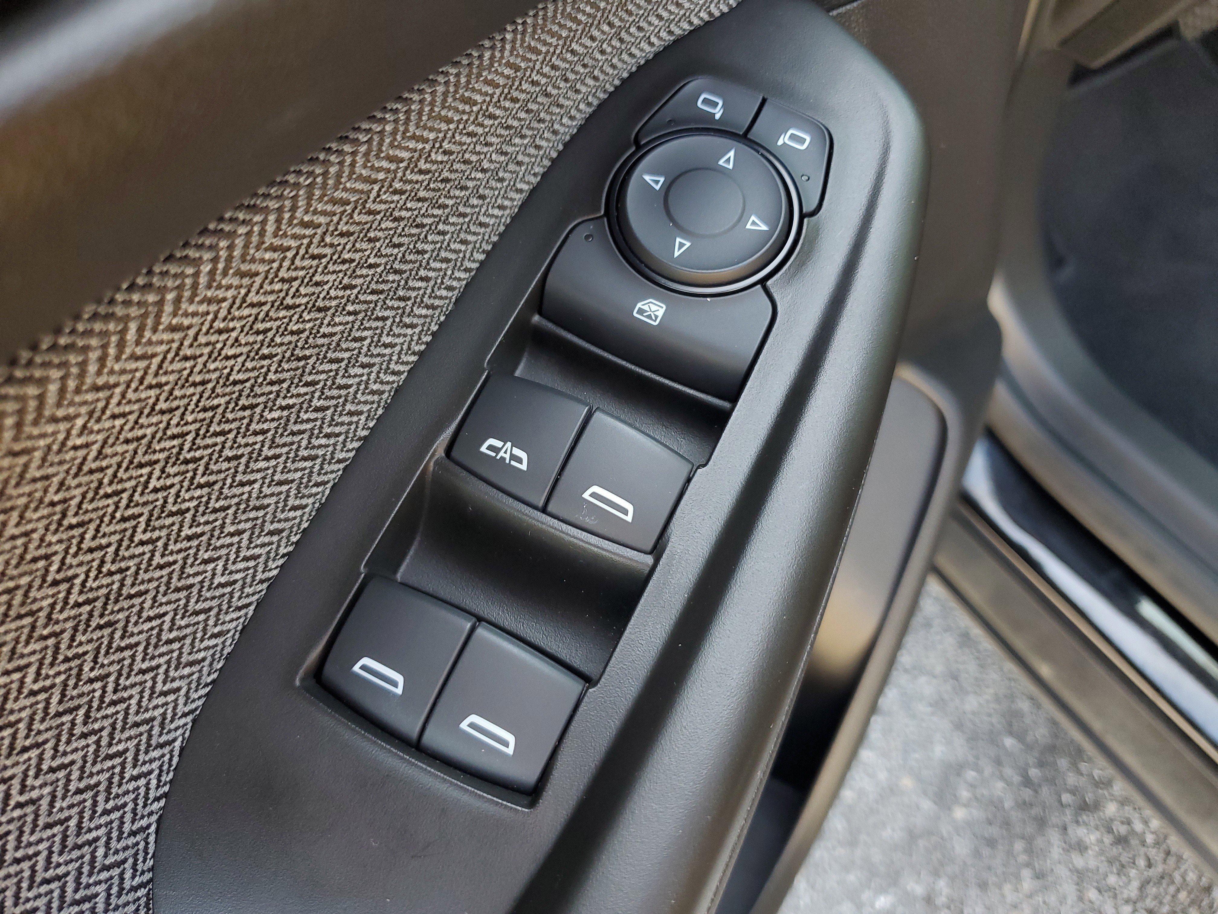 Used 2025 Chevrolet TrailBlazer LT FWD image 18