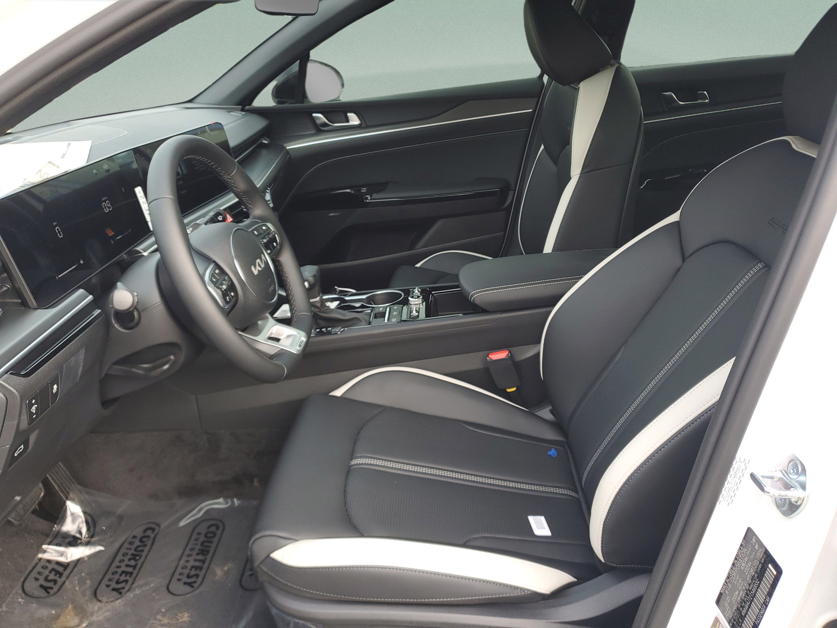 New 2026 Kia K5 GT-Line w/ GT-Line Premium Package FWD image 18