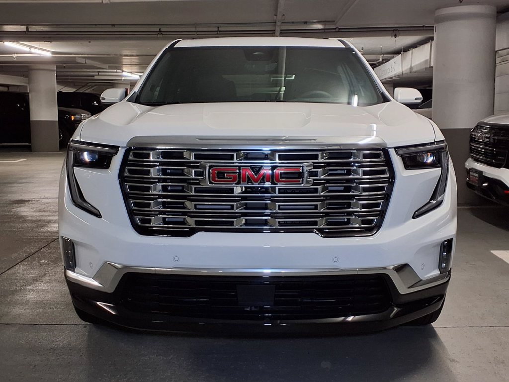 New 2027 GMC Acadia Denali w/ LPO, Floor Liner Package FWD image 2