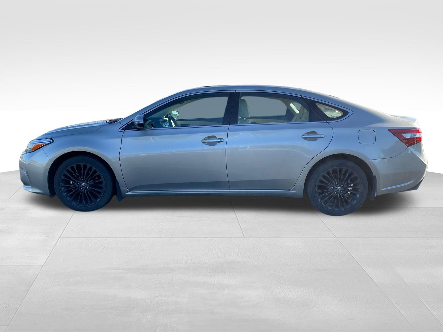 Used 2017 Toyota Avalon Touring w/ All Weather Liner Package FWD image 7