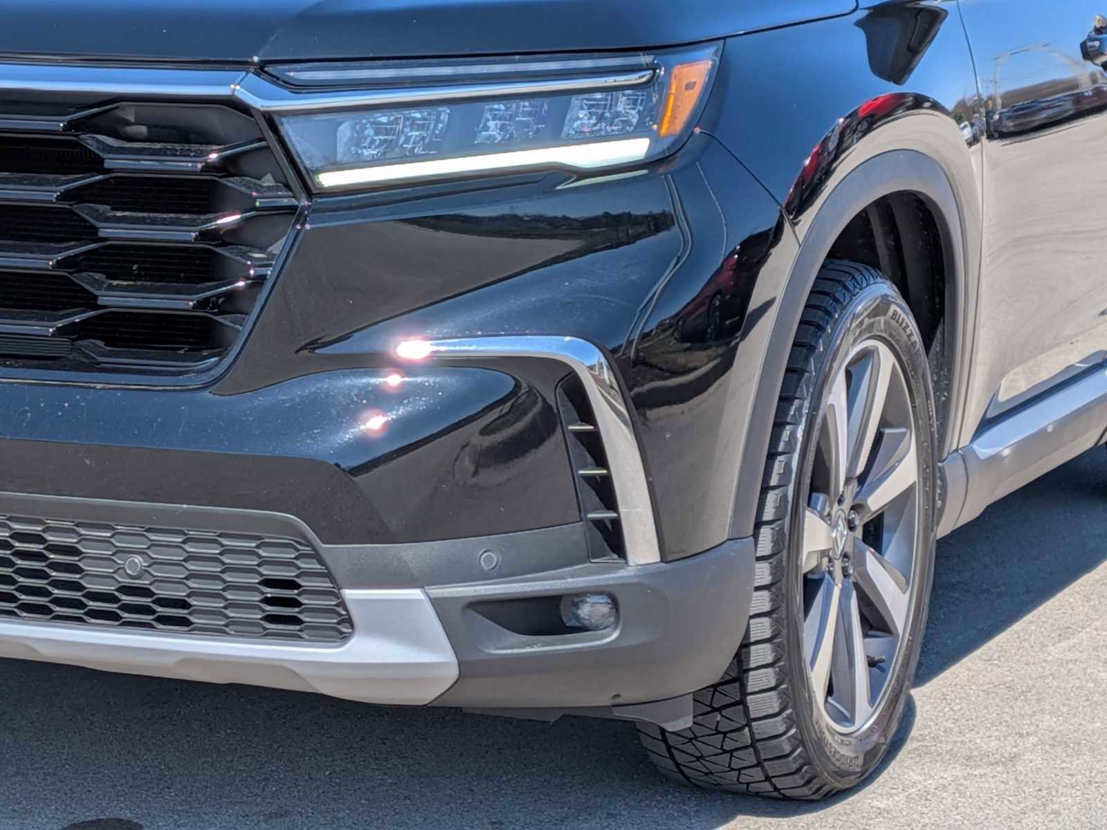 Used 2023 Honda Pilot Elite image 9