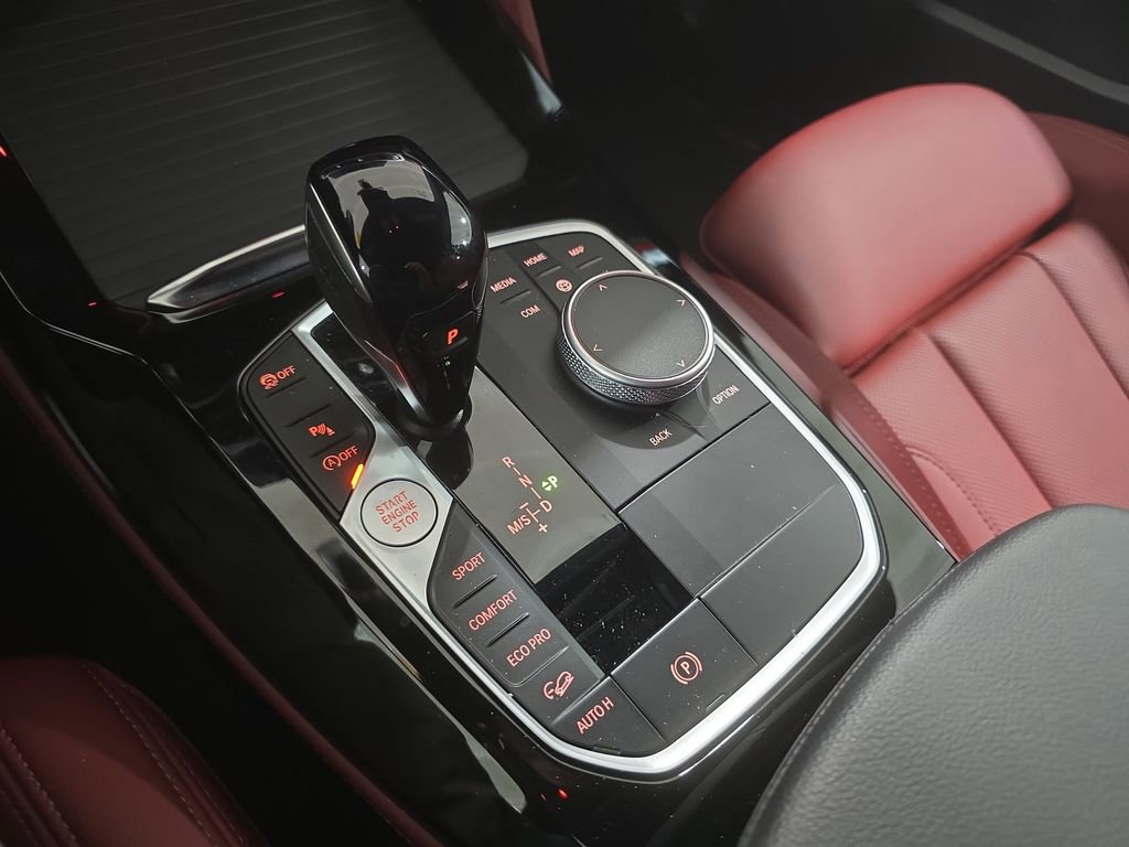 Used 2025 BMW X4 xDrive30i w/ M Sport Package image 20