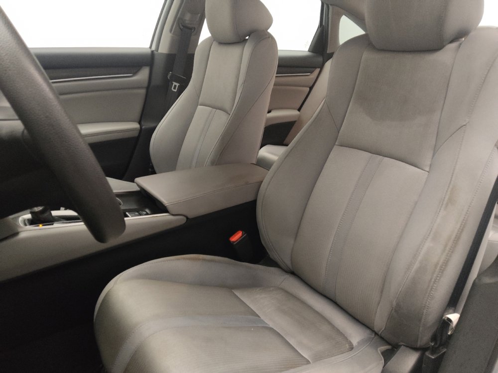 Used 2019 Honda Accord EX image 17