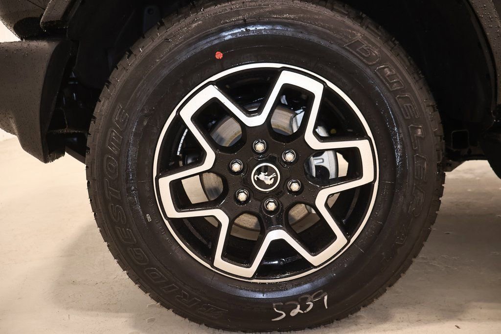 New 2026 Ford Bronco Outer Banks image 32