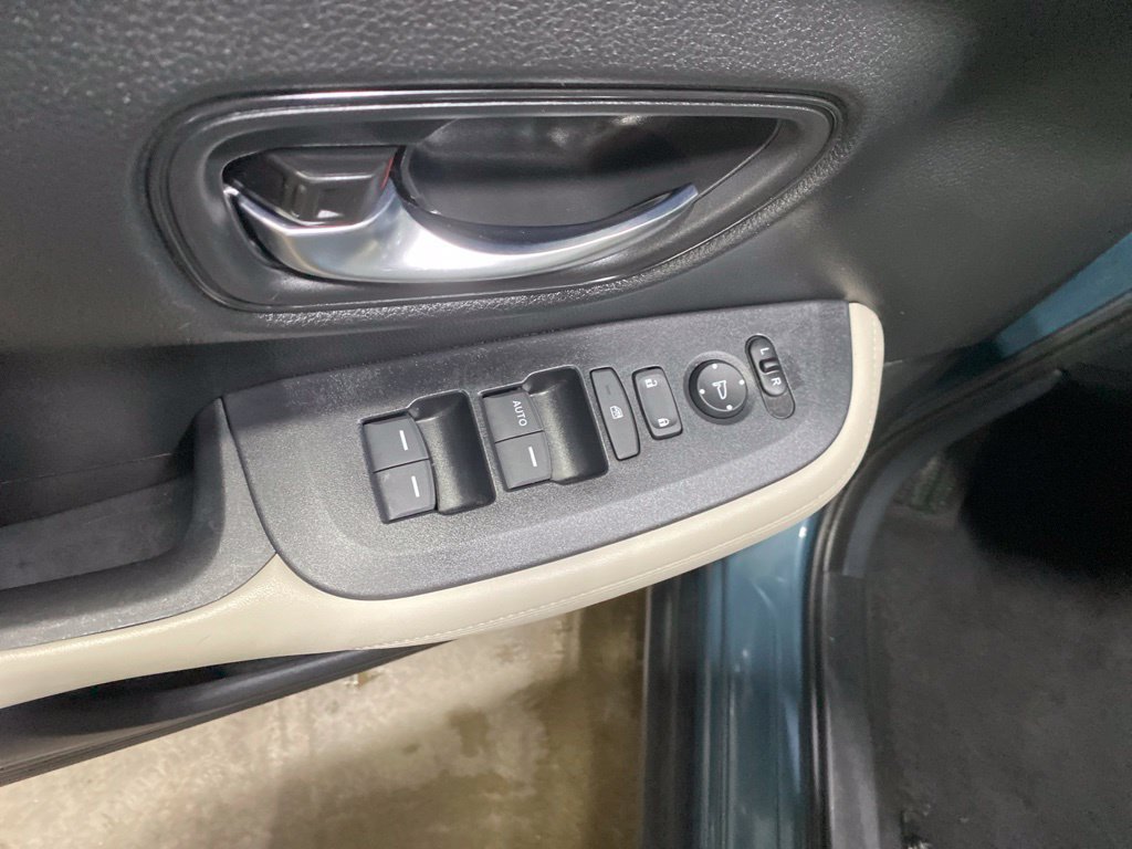 Certified 2024 Honda HR-V LX image 19