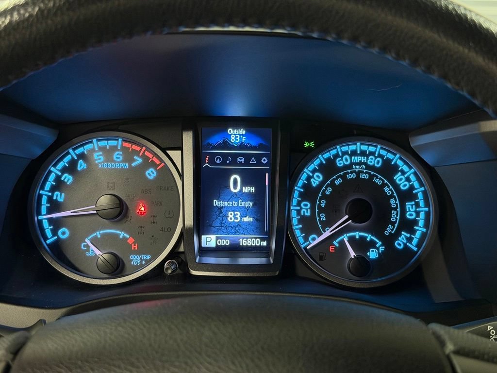 Used 2021 Toyota Tacoma TRD Sport AWD/4WD image 35