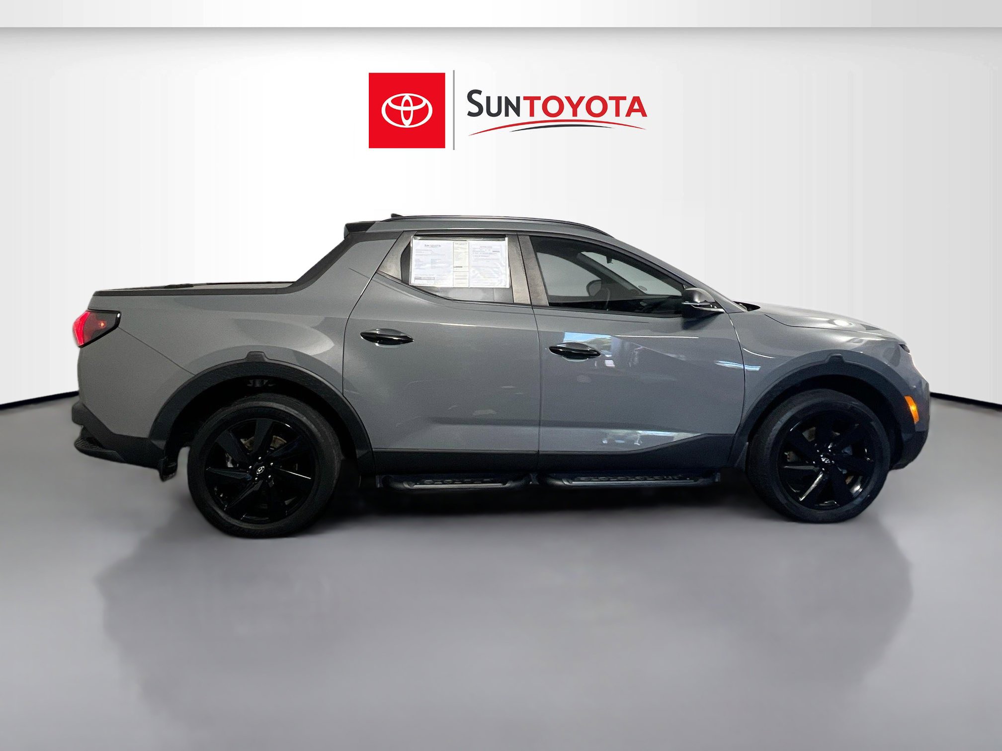 Used 2023 Hyundai Santa Cruz Night w/ Launch Package AWD/4WD image 2