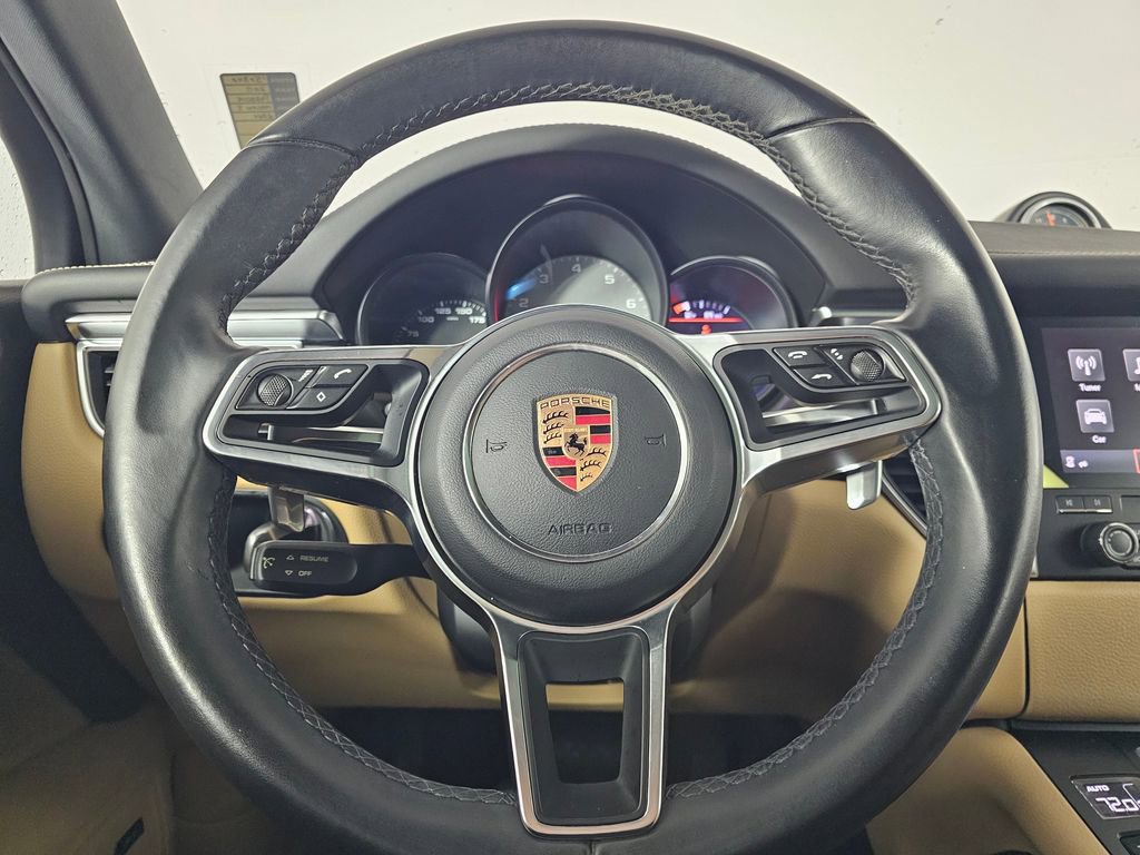 Used 2017 Porsche Macan S image 26
