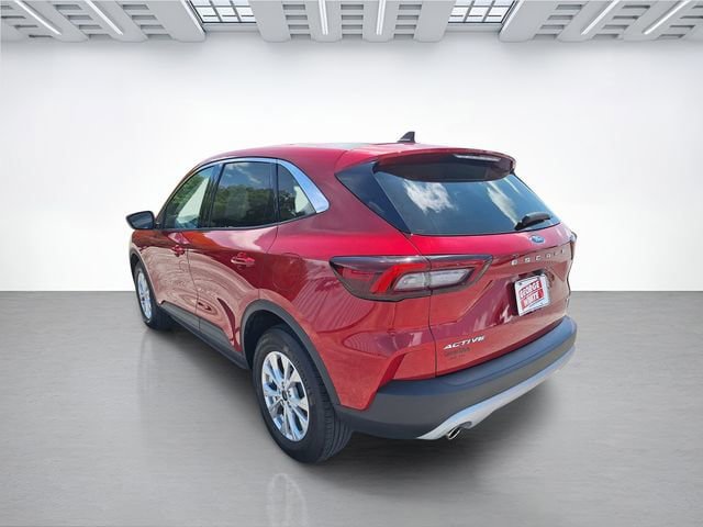 Used 2023 Ford Escape Active AWD/4WD image 6