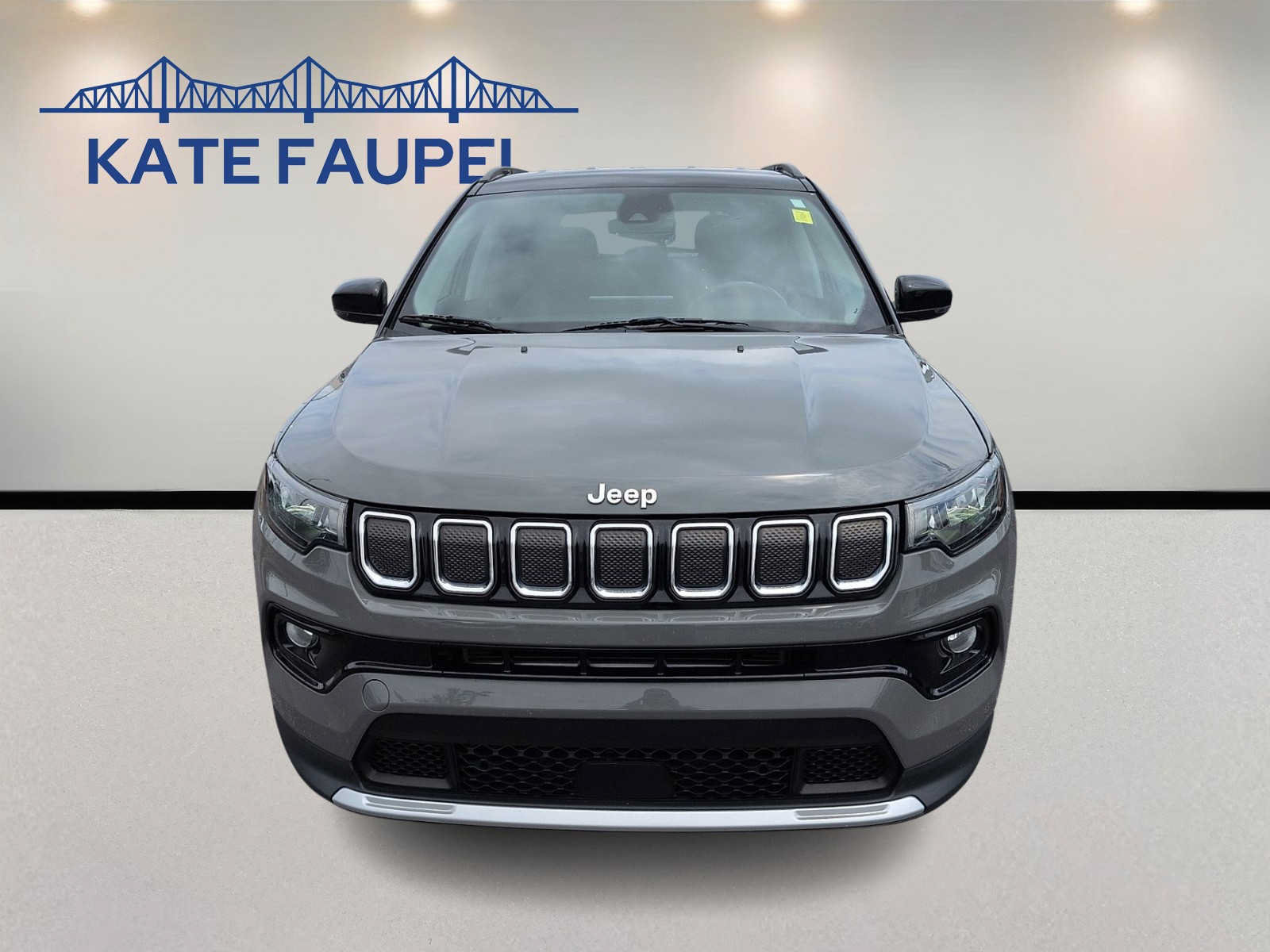 Used 2022 Jeep Compass Limited AWD/4WD image 2