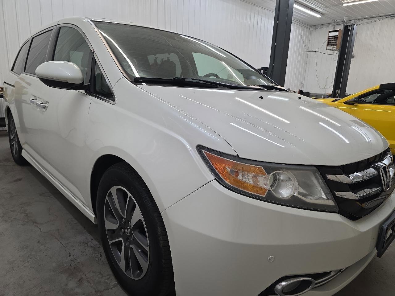 Used 2014 Honda Odyssey Touring image 15