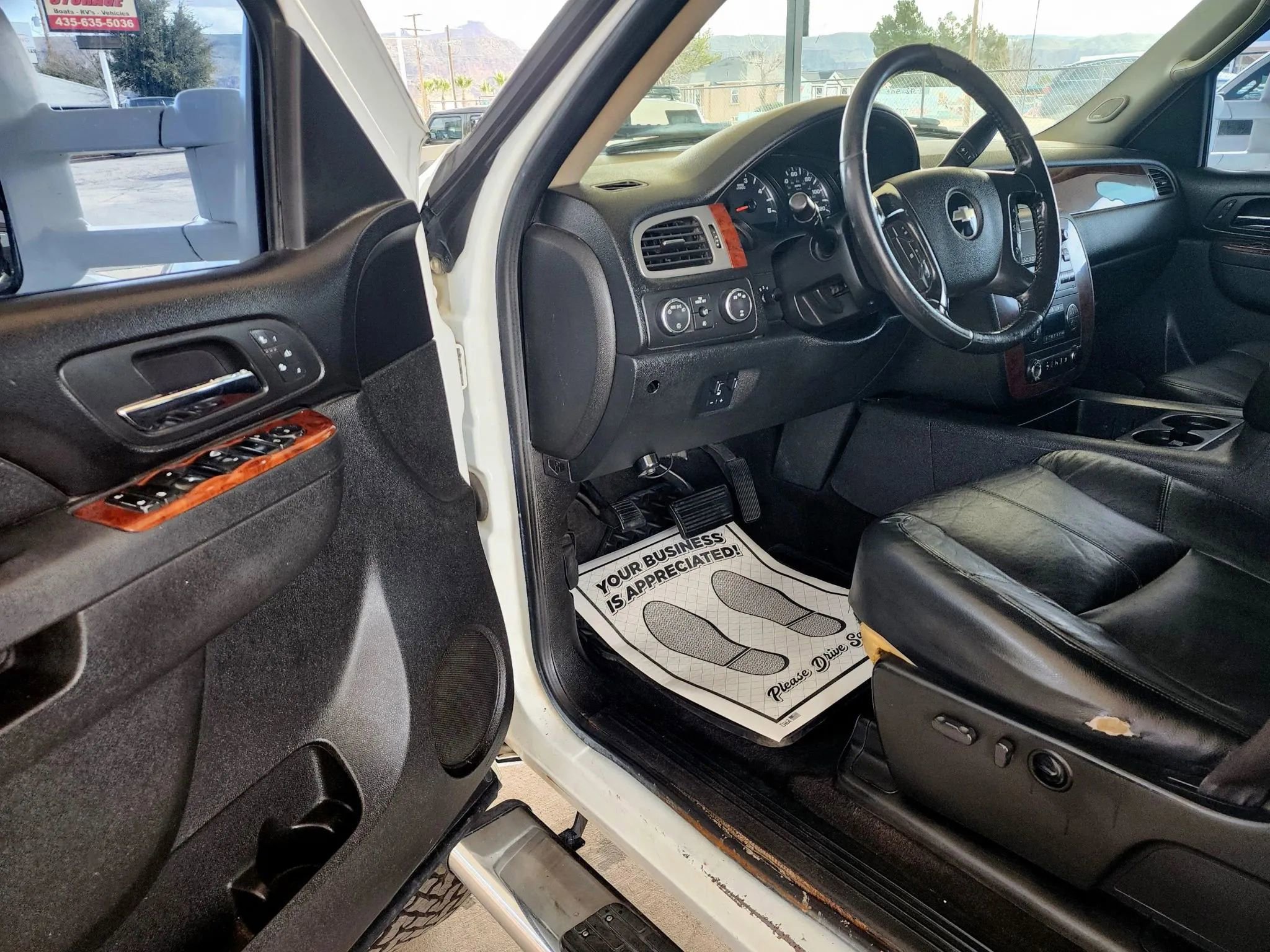 Used 2010 Chevrolet Silverado 2500 LTZ AWD/4WD image 14