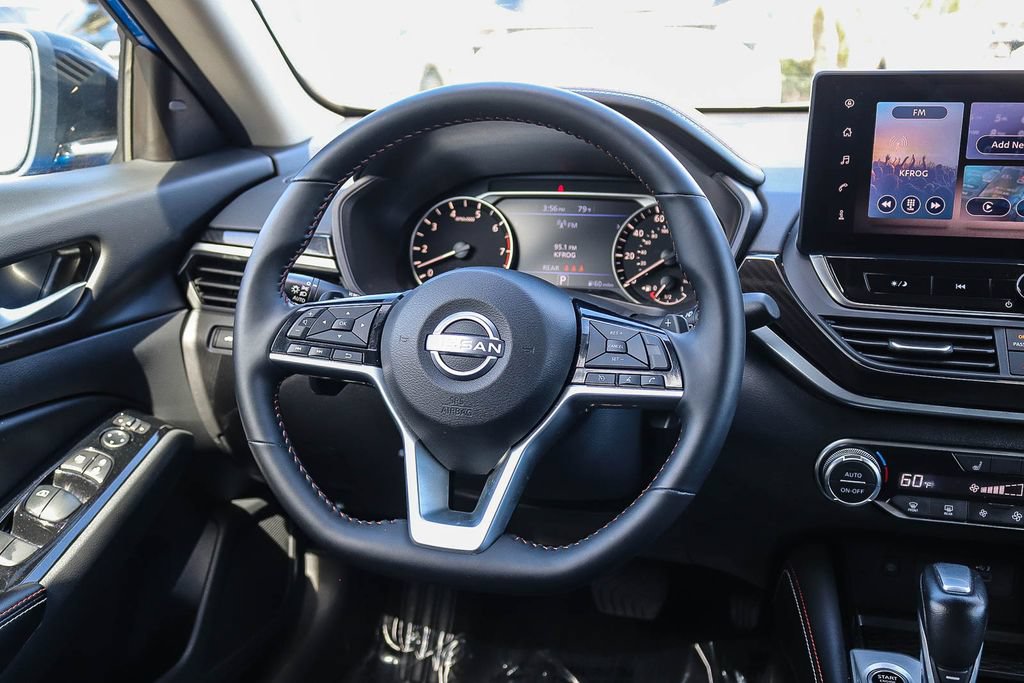 Used 2025 Nissan Altima 2.5 SR w/ SR Premium Package FWD image 16