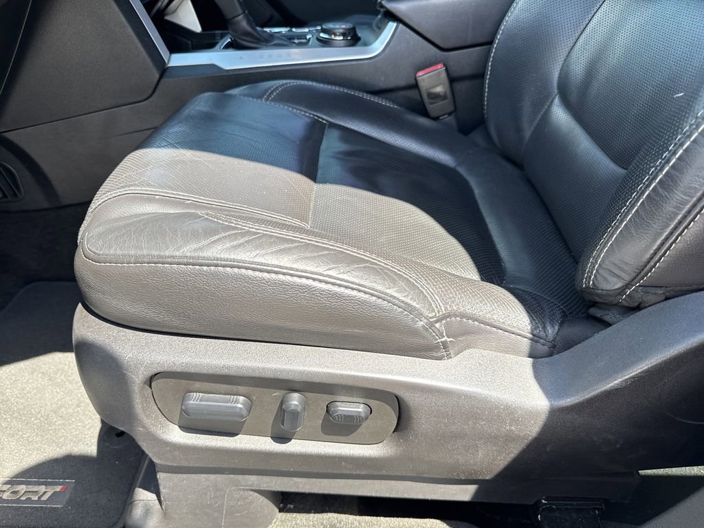 Used 2015 Ford Explorer Sport w/ Equipment Group 401A AWD/4WD image 13