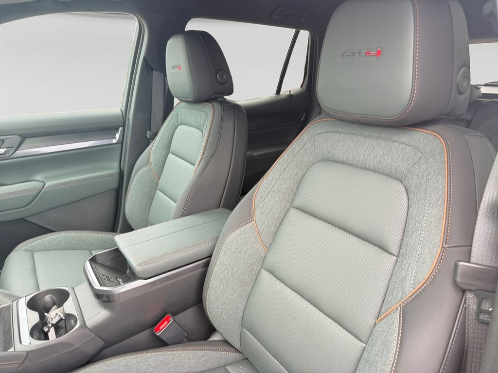 New 2026 GMC Terrain AT4 AWD/4WD image 23