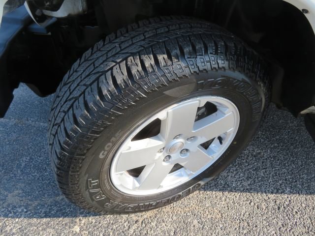 Used 2010 Jeep Wrangler Unlimited Sahara w/ Dual Top Group AWD/4WD image 10