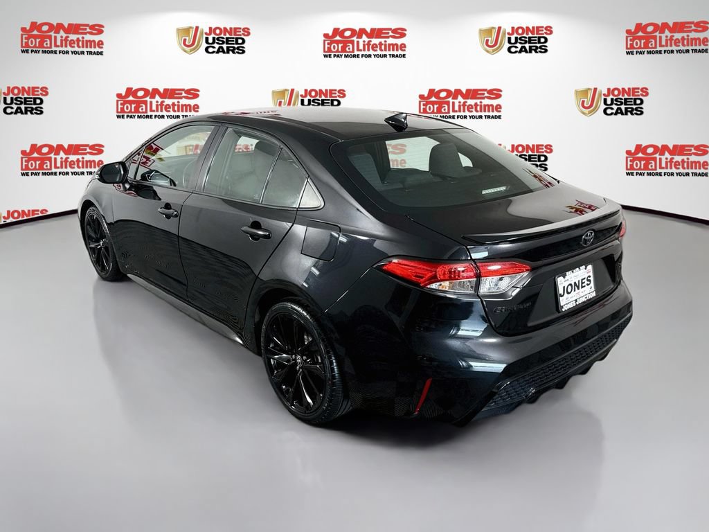 Used 2021 Toyota Corolla SE w/ Carpet Mat Package (TMS) FWD image 2