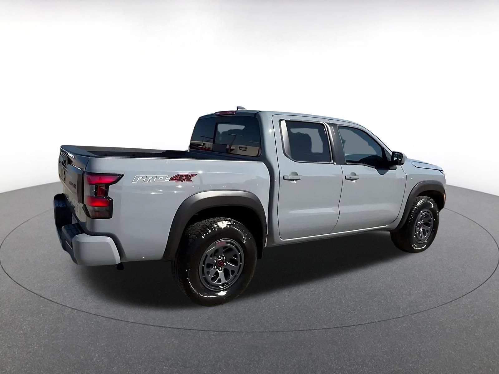 Used 2026 Nissan Frontier PRO-4X AWD/4WD image 14