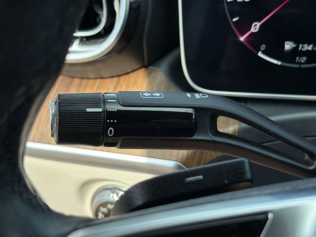 Used 2023 Mercedes-Benz C 300 Sedan image 30