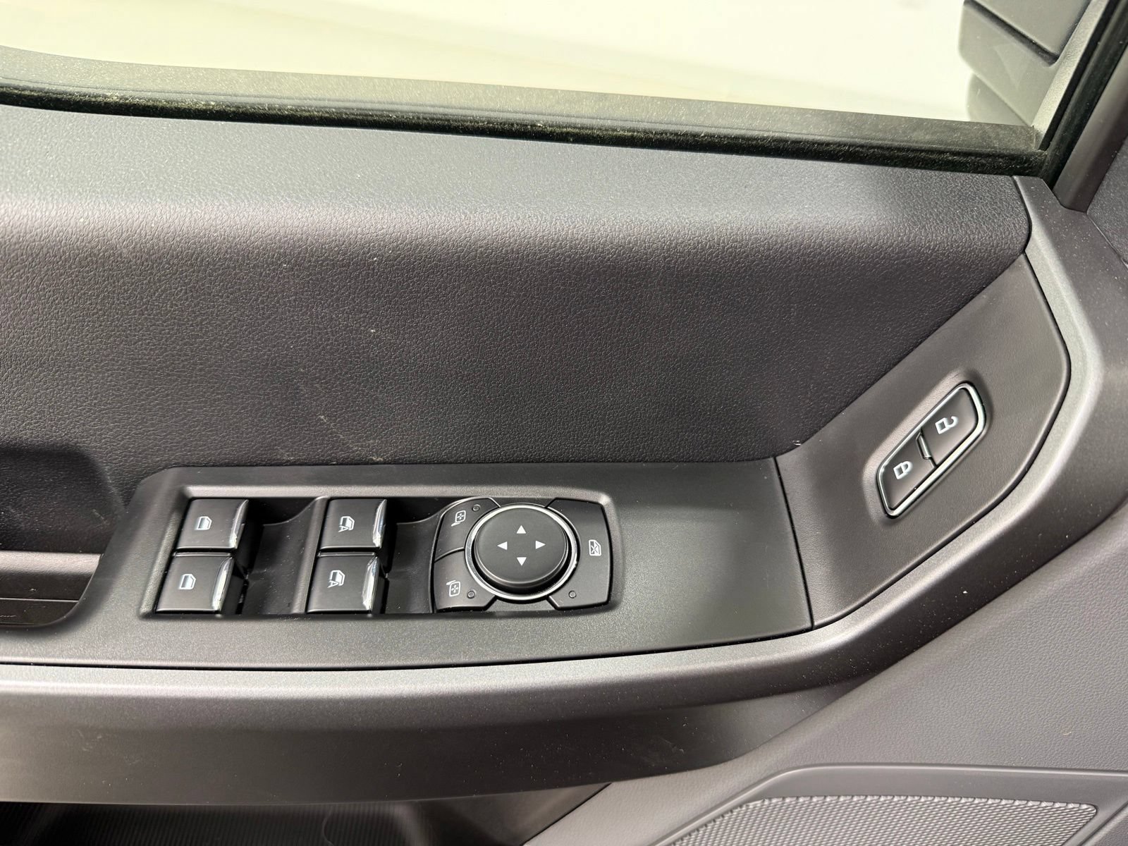 New 2026 Ford F250 XL w/ STX Appearance Package AWD/4WD image 16