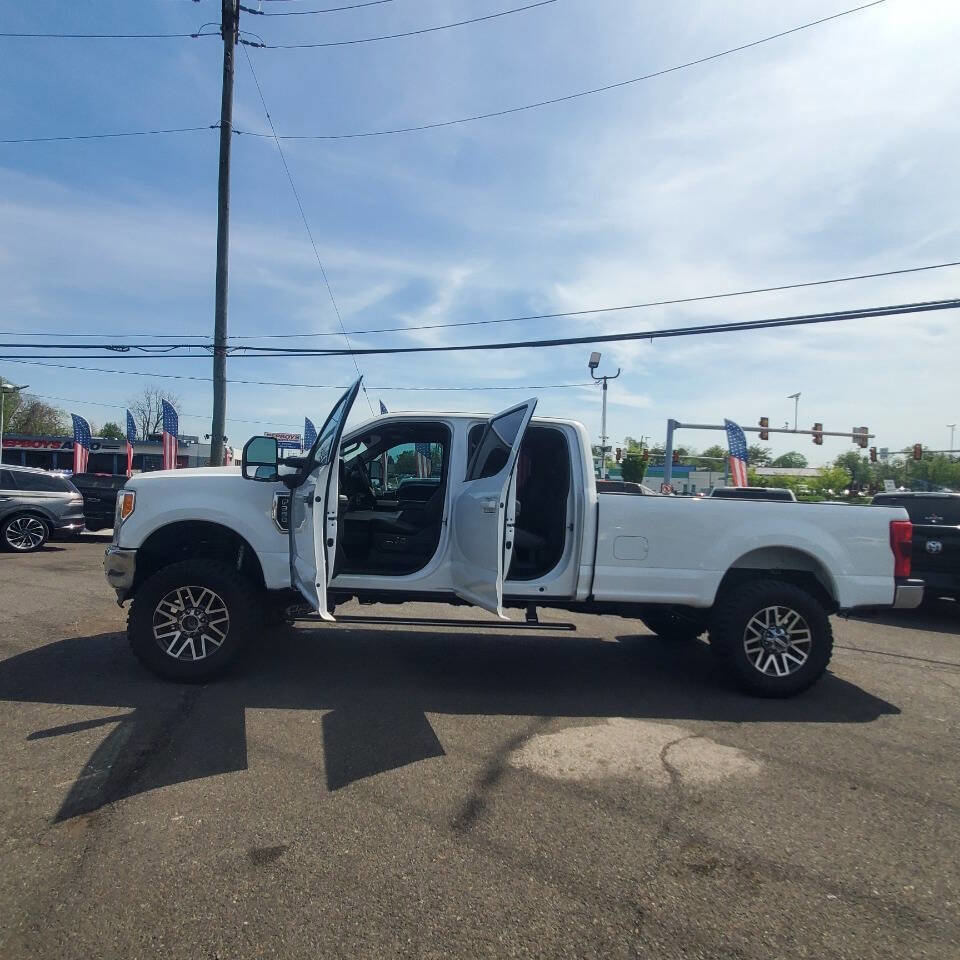Used 2019 Ford F350 Lariat w/ Lariat Ultimate Package image 10
